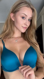 Фото проститутки Вика №2 в городе Владивосток